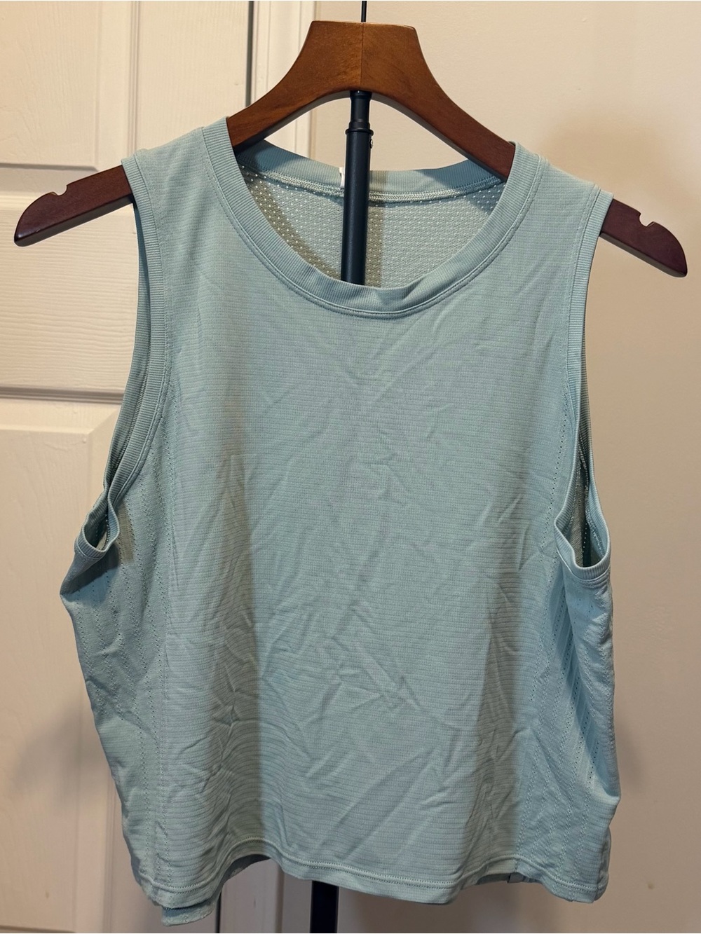 Lululemon Women's Sleeveless Tank Top, Light Blue, 10